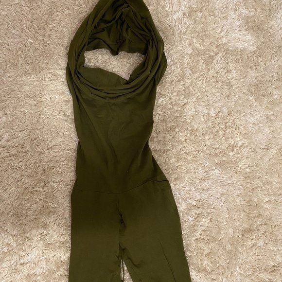 Olive Green Sleeveless one piece - Picture 9 of 9